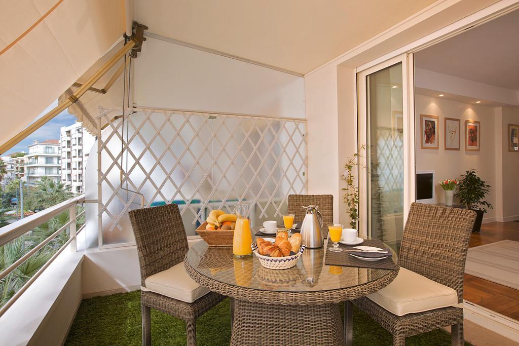 Appartement Le California à Juan-les-Pins Extérieur photo
